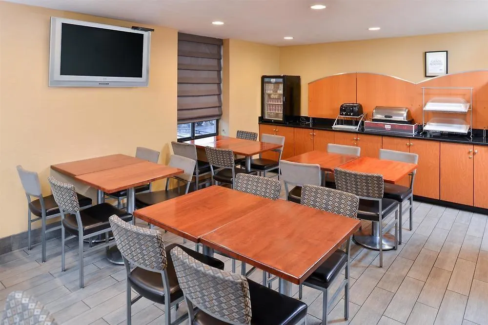 Hotel Red Lion Inn And Suites Brooklyn New York