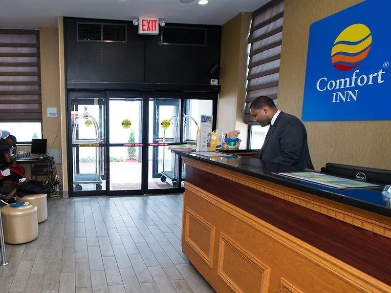 Red Lion Inn And Suites Brooklyn New York Hotel