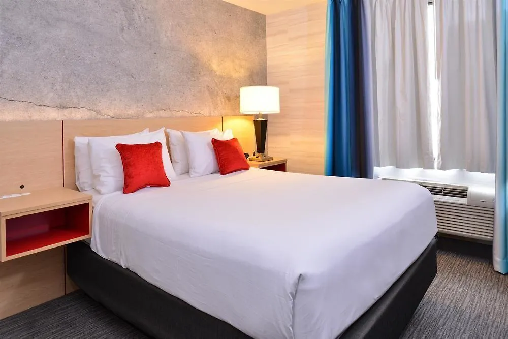Red Lion Inn And Suites Brooklyn New York Hotel
