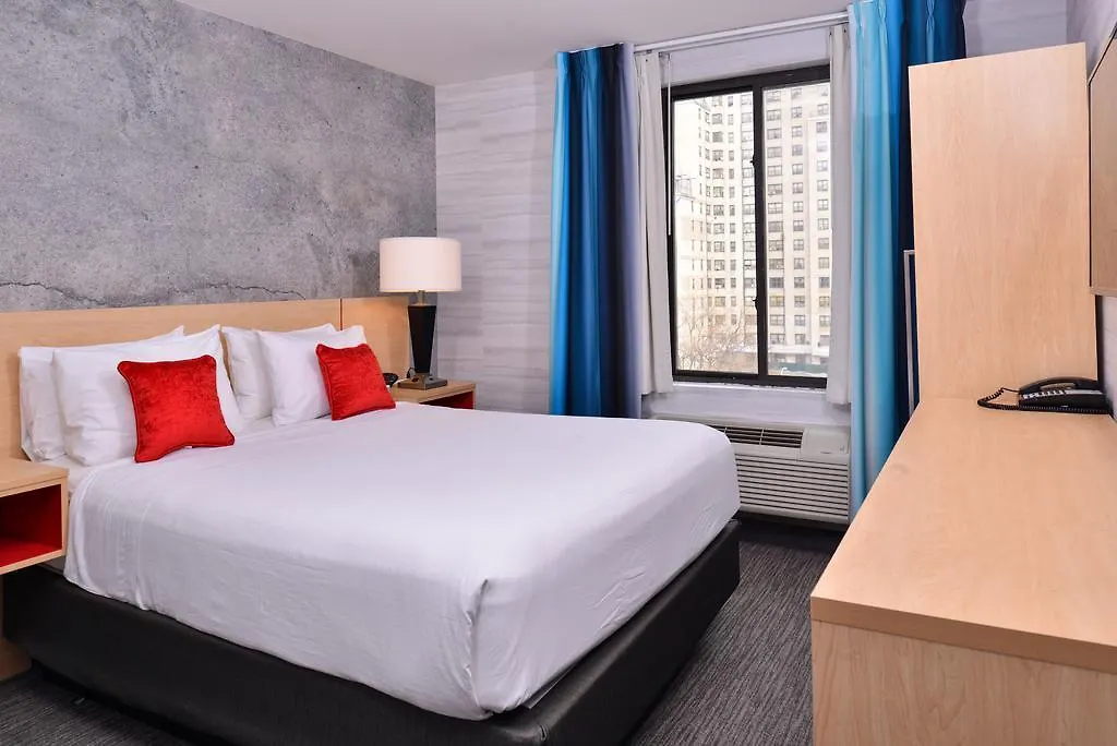 Red Lion Inn And Suites Brooklyn New York Hotel