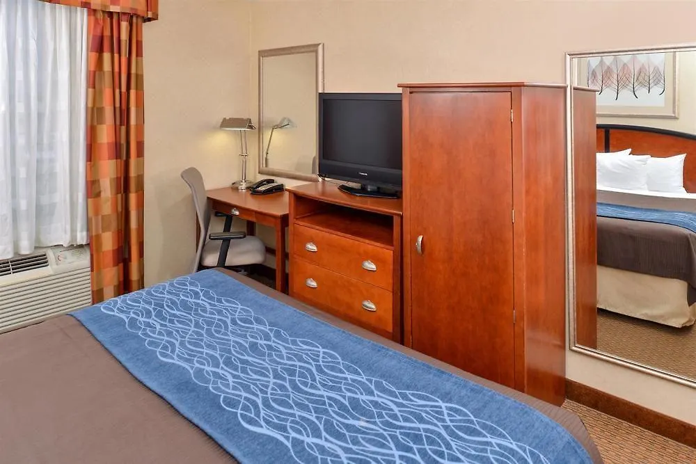Red Lion Inn And Suites Brooklyn New York Hotel