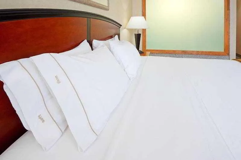 Hotel Red Lion Inn And Suites Brooklyn New York