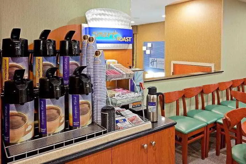 Red Lion Inn And Suites Brooklyn New York Hotel