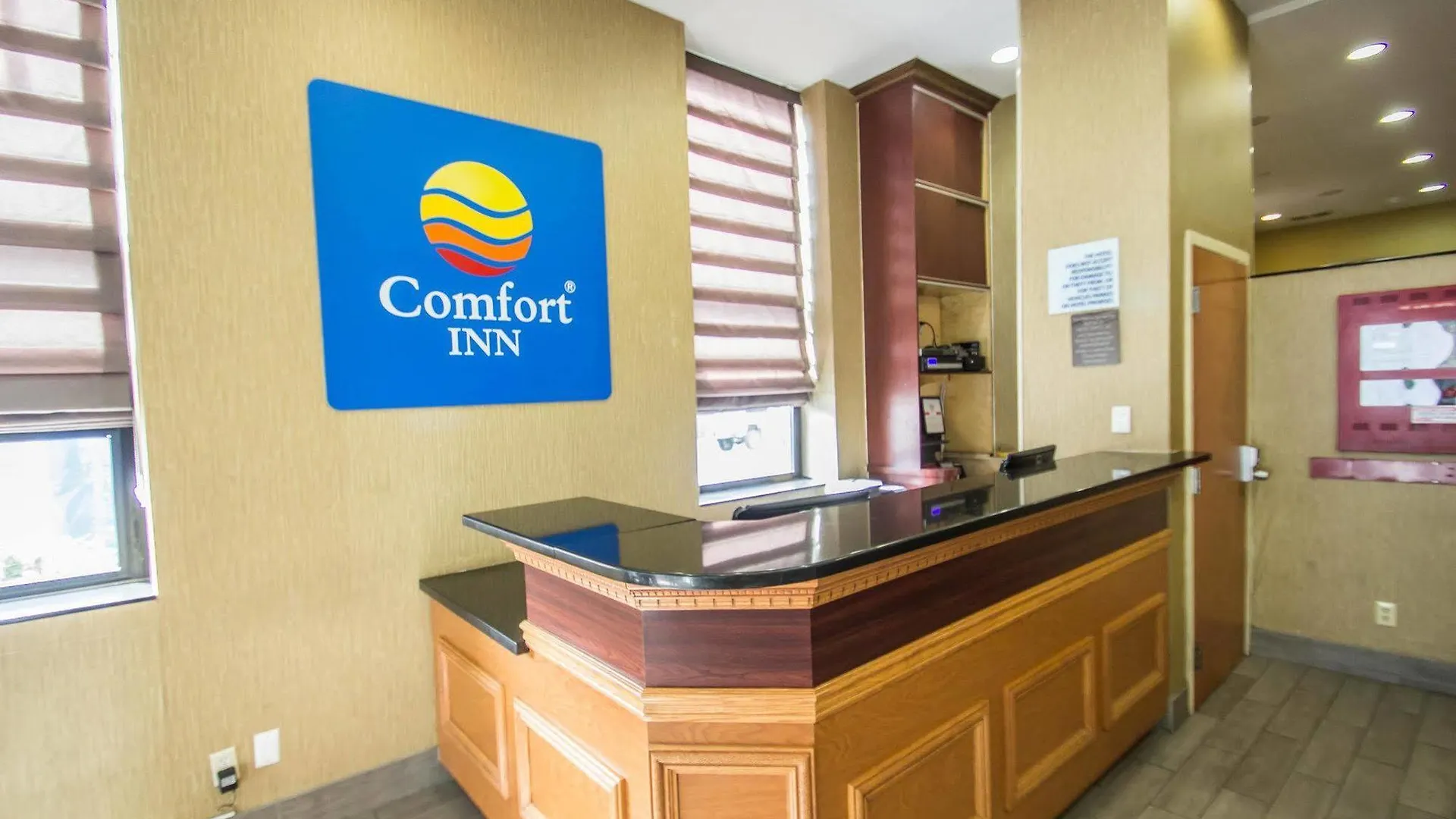 Red Lion Inn And Suites Brooklyn New York Hotel