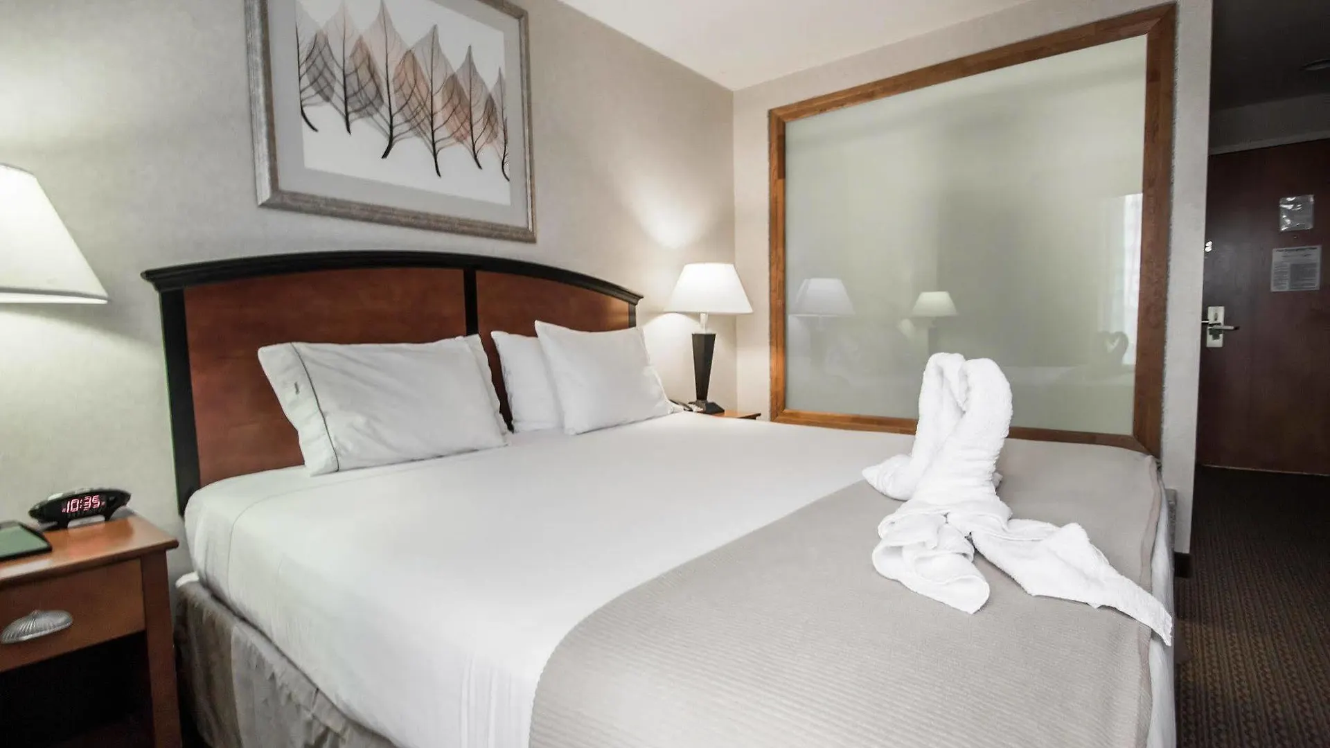 Red Lion Inn And Suites Brooklyn New York United States
